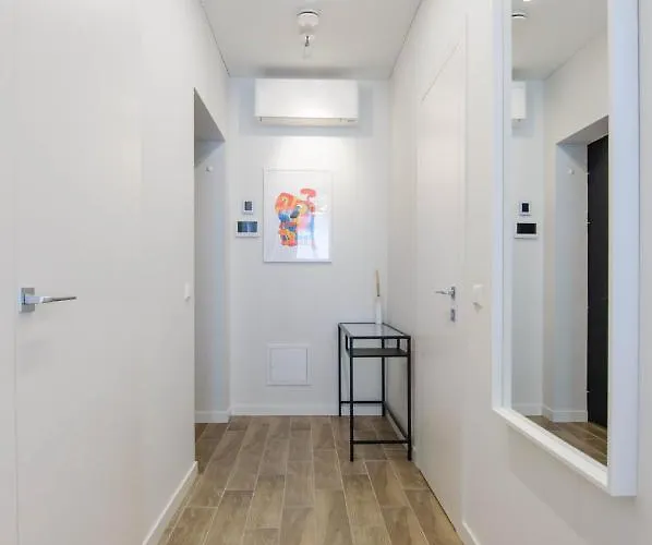 Apartman Happy Egle, Self Check-in-24-7, A-c, Parking-in-the-underground-garage