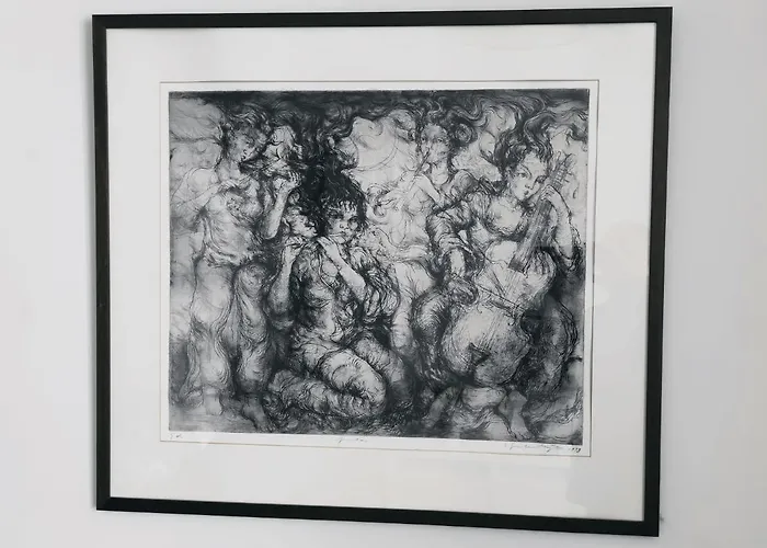 Happy Egle, Self Check-in-24-7, A-c, Parking-in-the-underground-garage Apartman