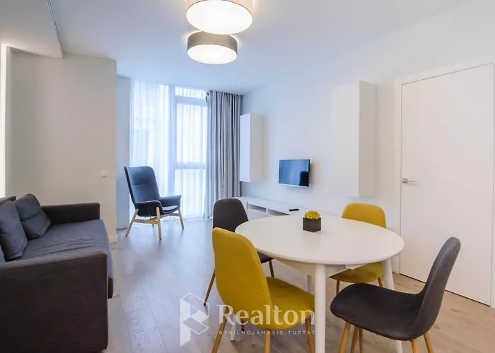 Happy Egle, Self Check-in-24-7, A-c, Parking-in-the-underground-garage ヴィリニュス