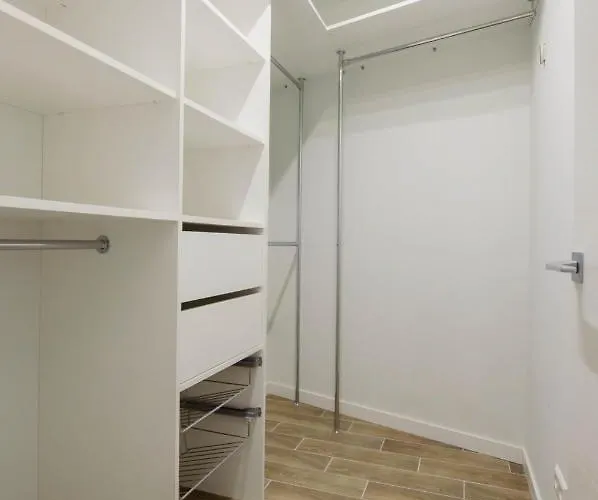 Happy Egle, Self Check-in-24-7, A-c, Parking-in-the-underground-garage Apartament Wilno